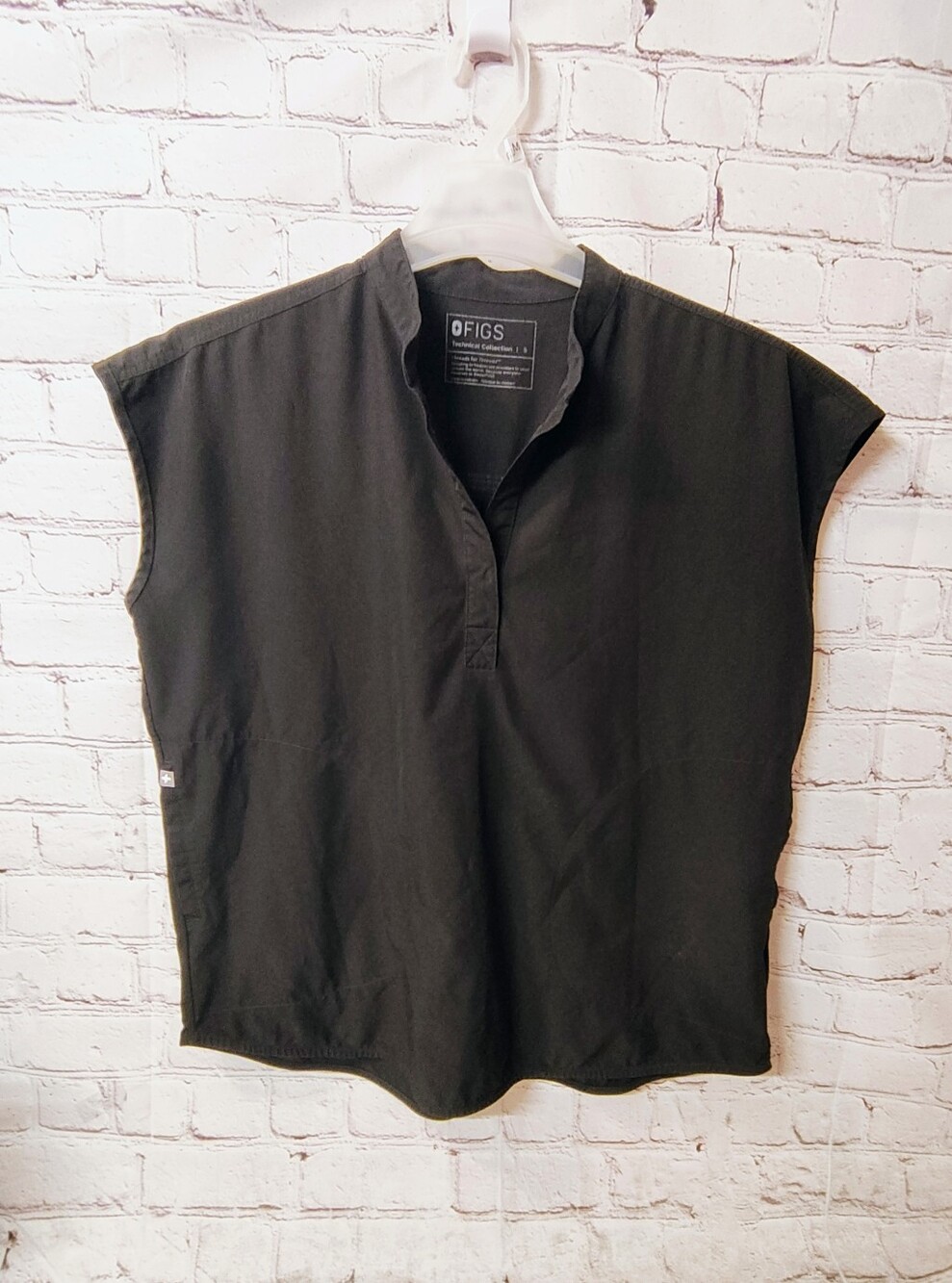Figs Rafaela Black Scrub Top Pockets Small Healthcare Nursing